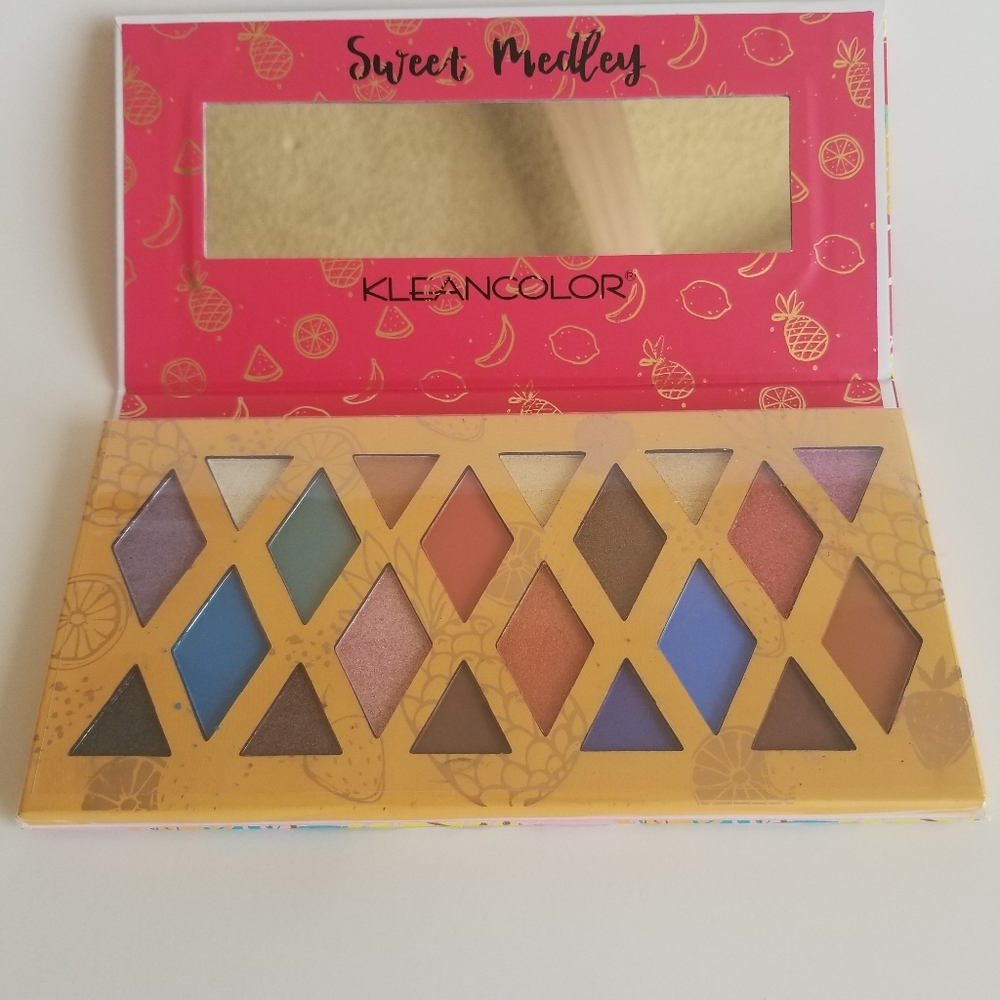 Eyeshadow Palette